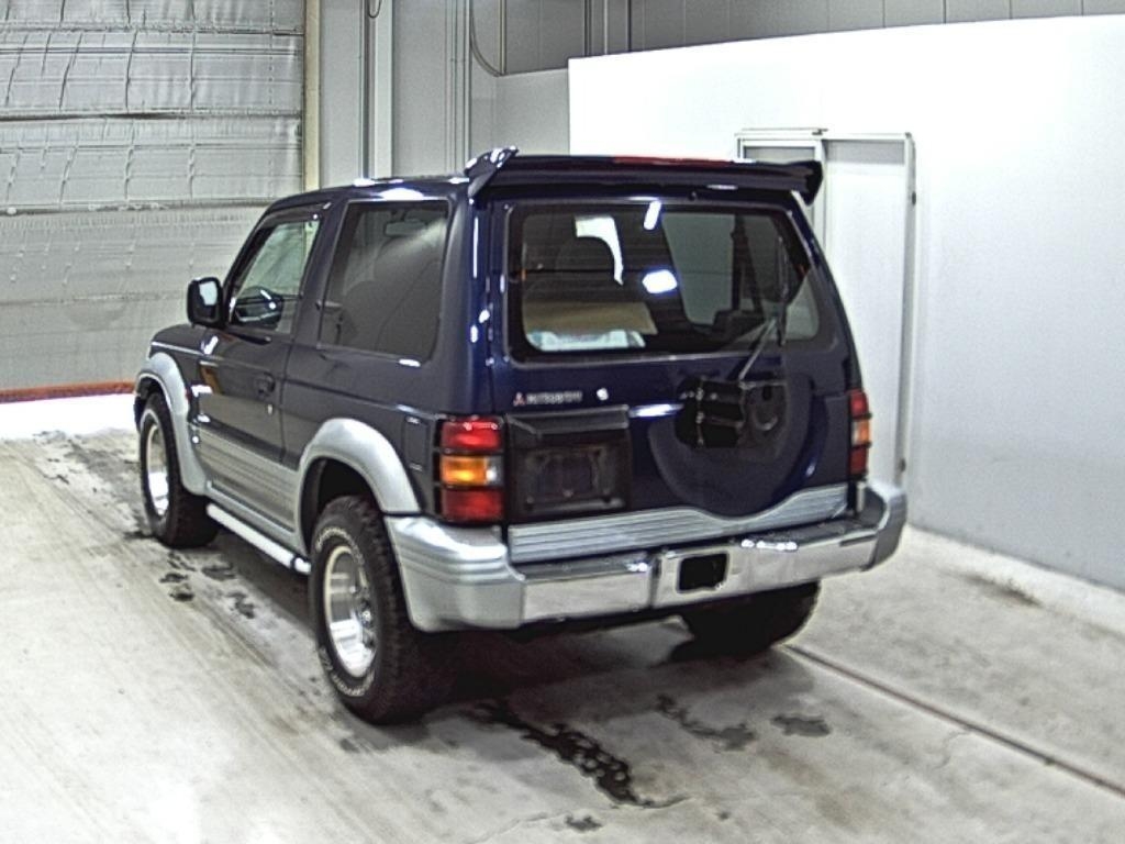 MITSUBISHI PAJERO