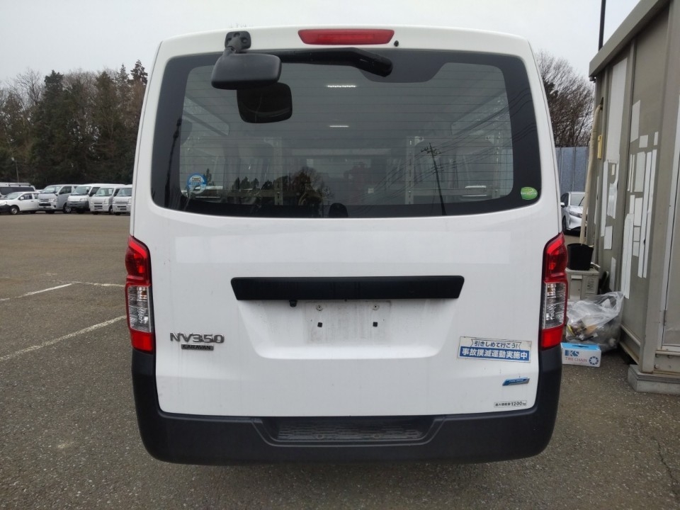 NISSAN NV350 CARAVAN
