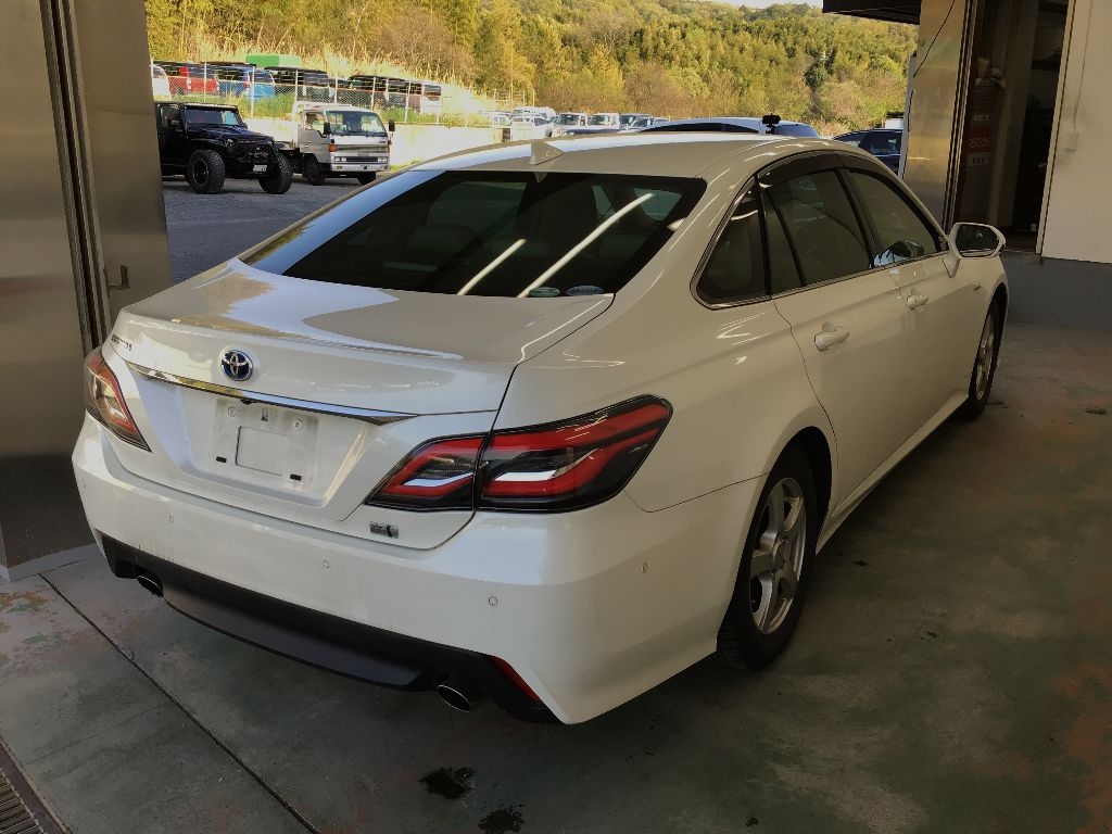TOYOTA CROWN