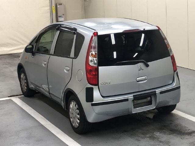MITSUBISHI COLT