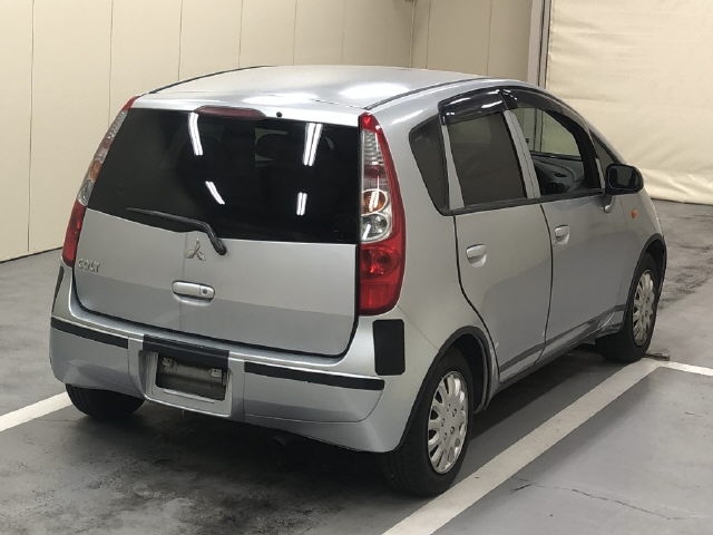 MITSUBISHI COLT