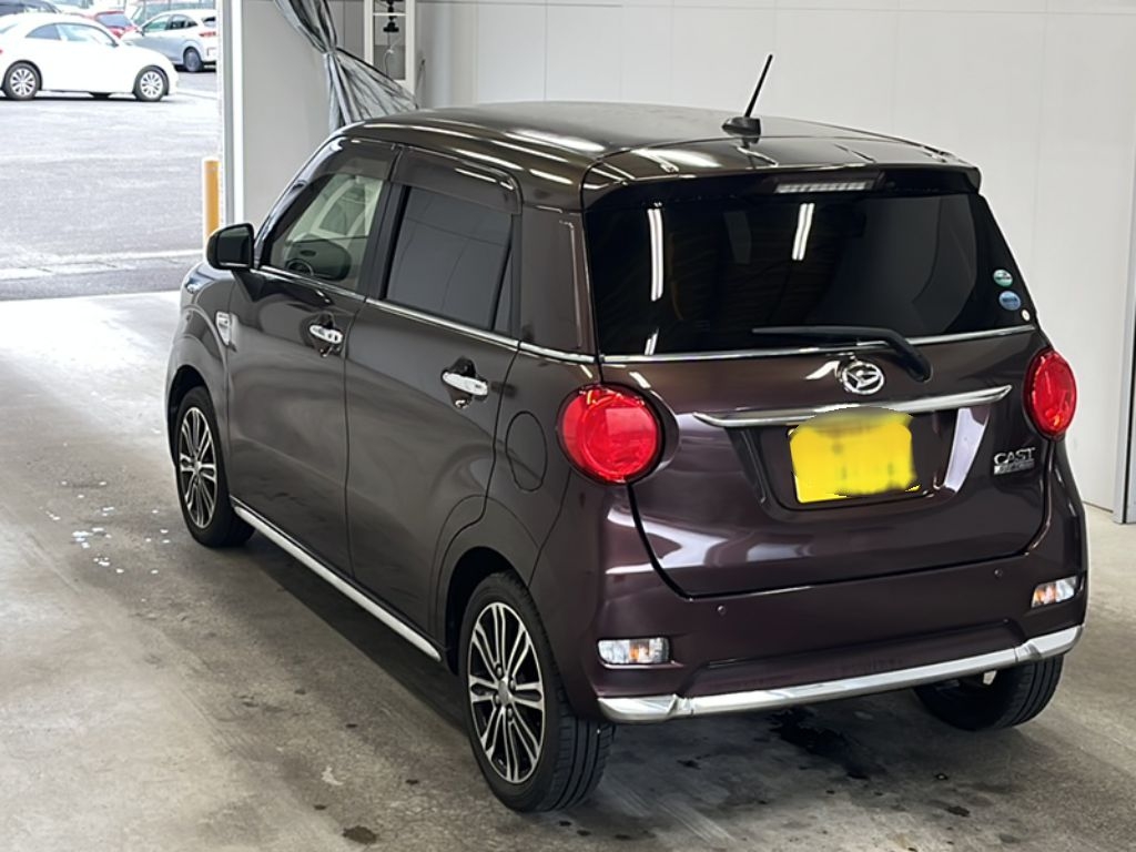DAIHATSU CAST