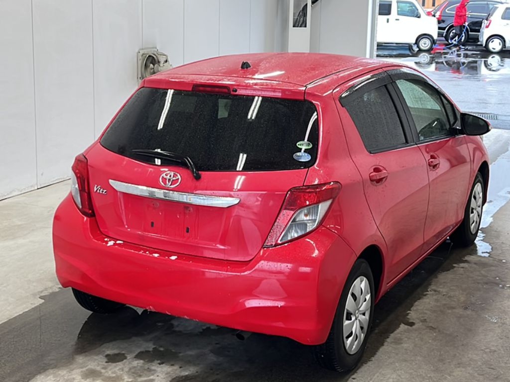 TOYOTA VITZ
