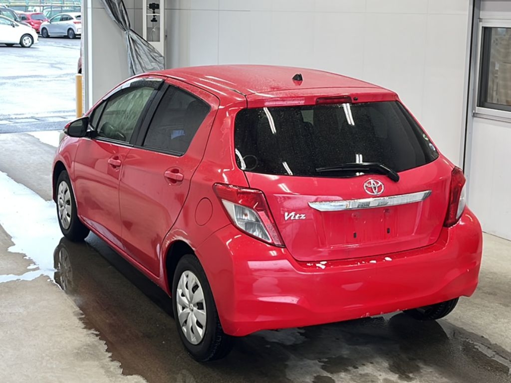 TOYOTA VITZ