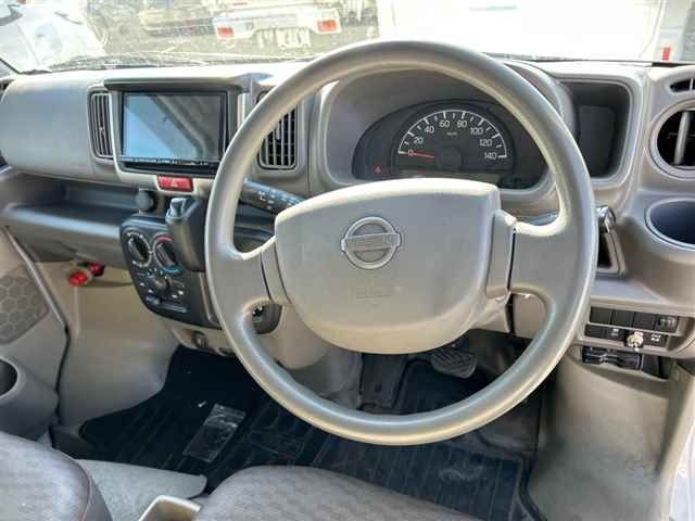 NISSAN NV100 CLIPPER