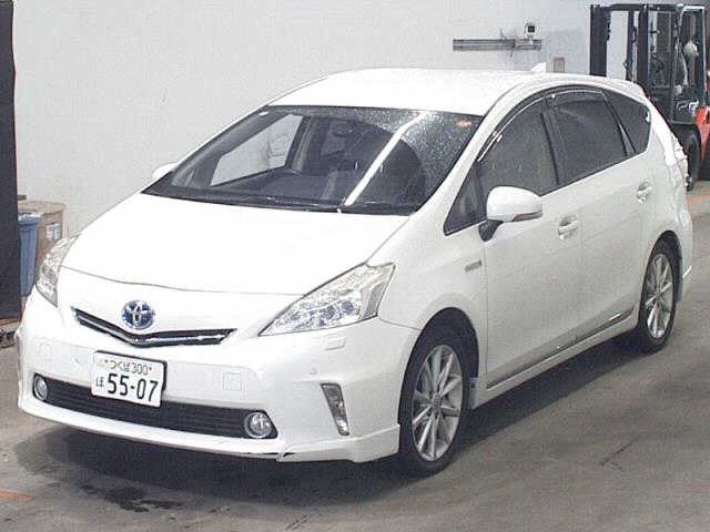 TOYOTA PRIUS ALPHA
