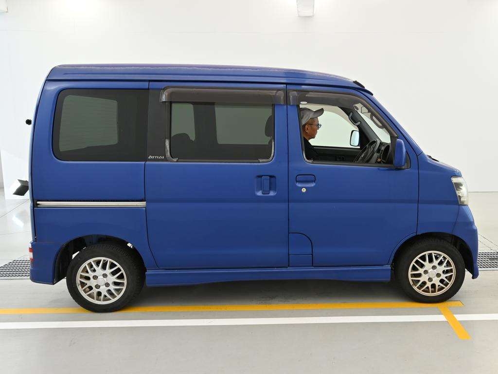 DAIHATSU ATRAI