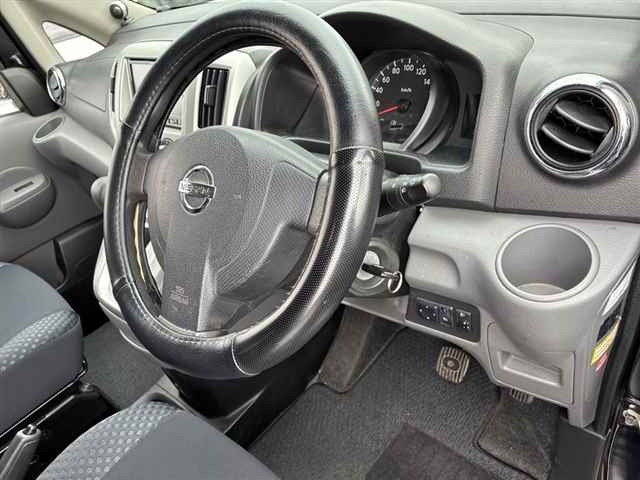 NISSAN NV200