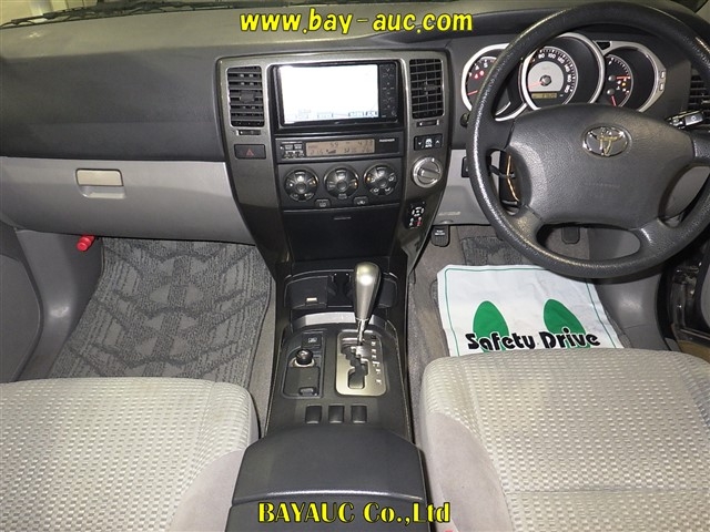 TOYOTA HILUX SURF