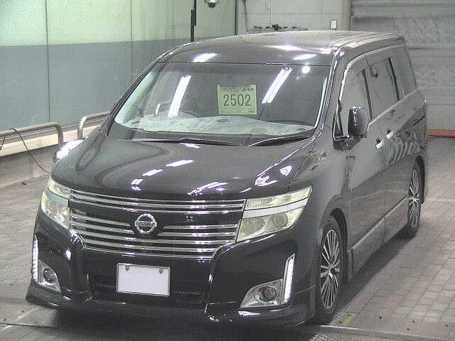 NISSAN ELGRAND