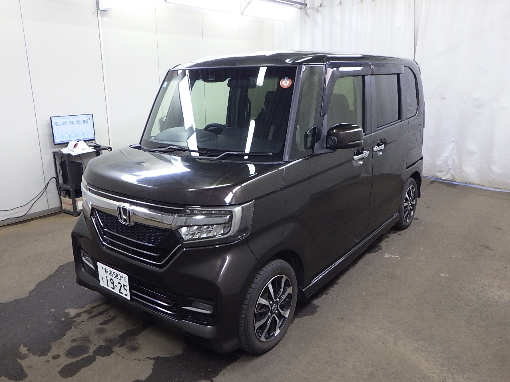 HONDA N-BOX