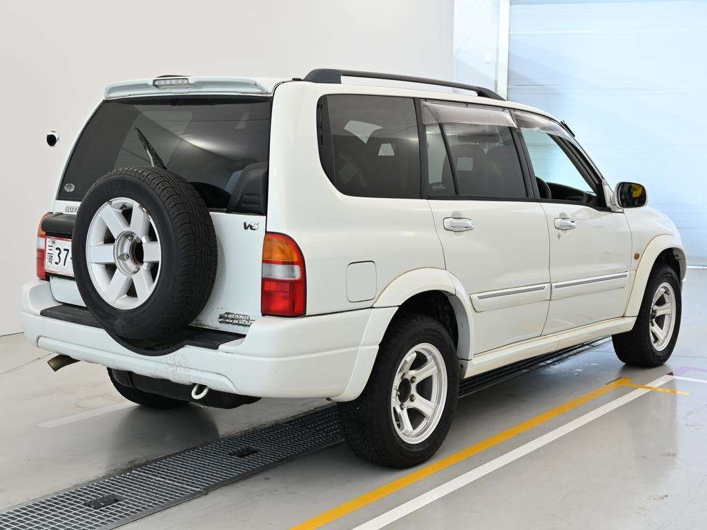 SUZUKI GRAND ESCUDO