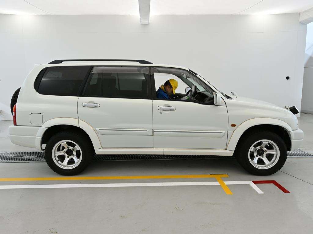SUZUKI GRAND ESCUDO
