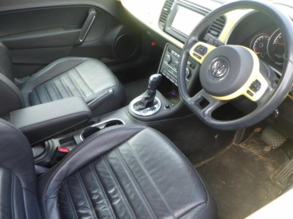 VOLKSWAGEN BEETLE