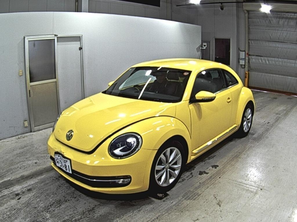 VOLKSWAGEN BEETLE