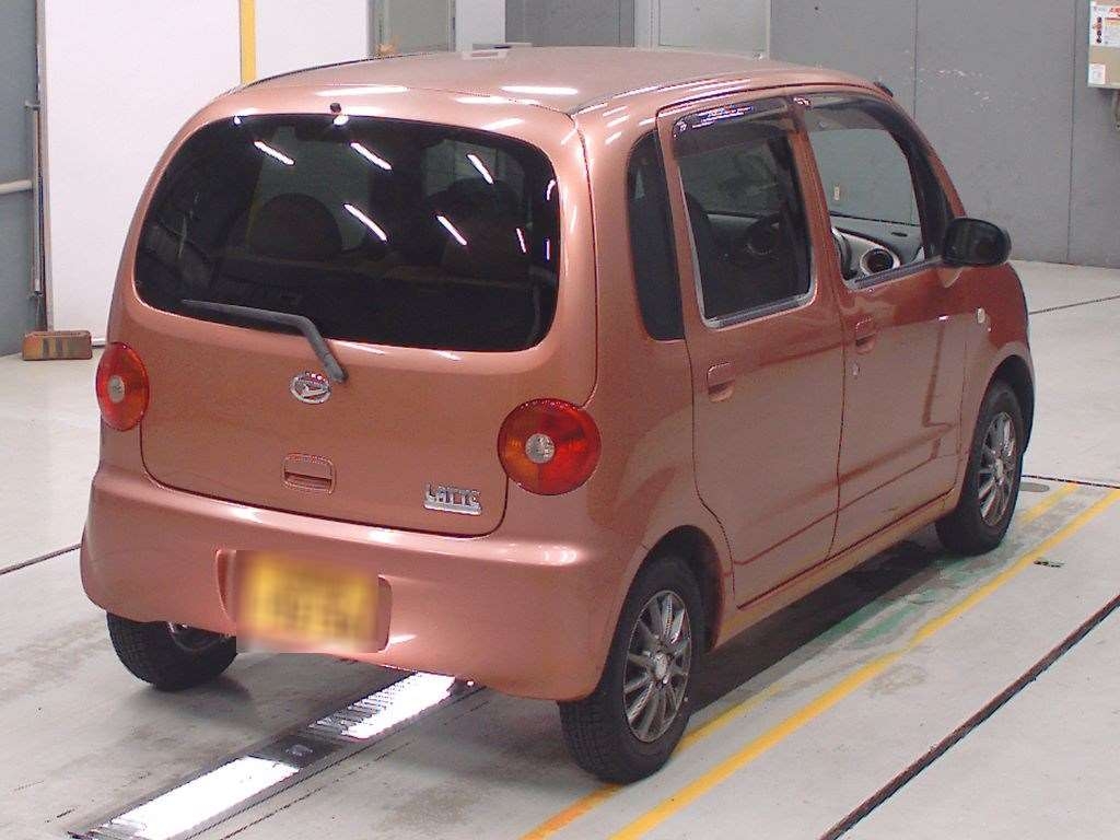 DAIHATSU MOVE LATTE