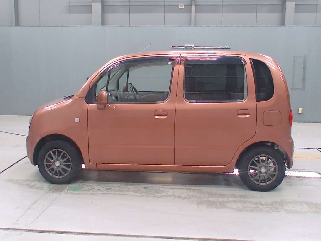 DAIHATSU MOVE LATTE