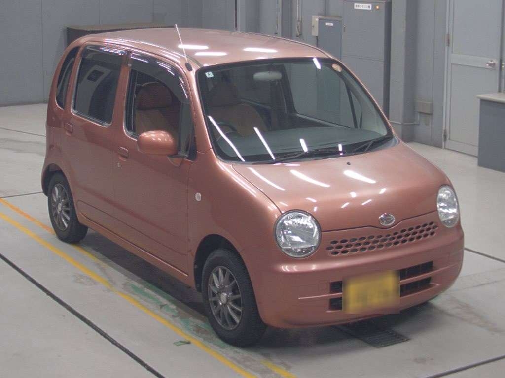 DAIHATSU MOVE LATTE
