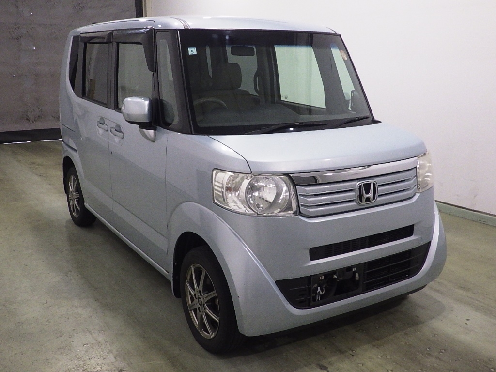 HONDA N-BOX