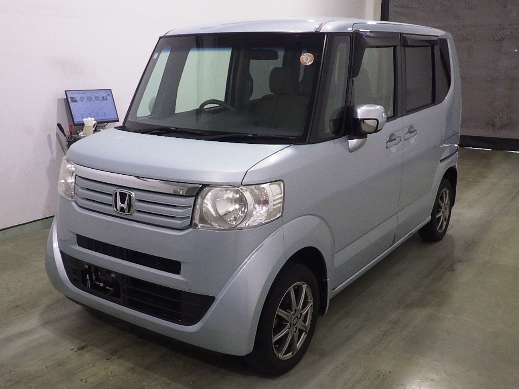 HONDA N-BOX