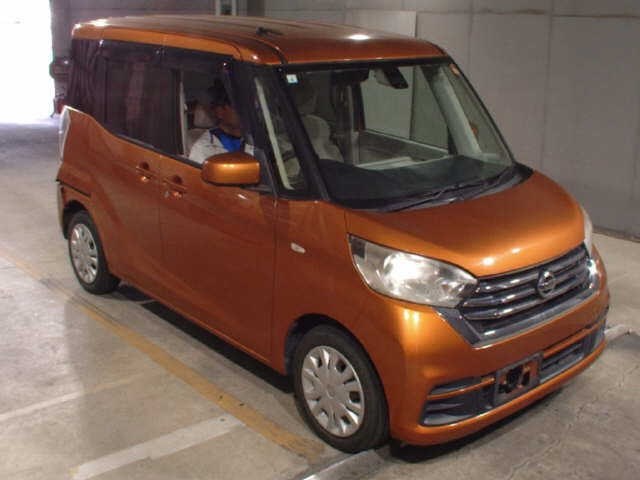 NISSAN DAYZ ROOX