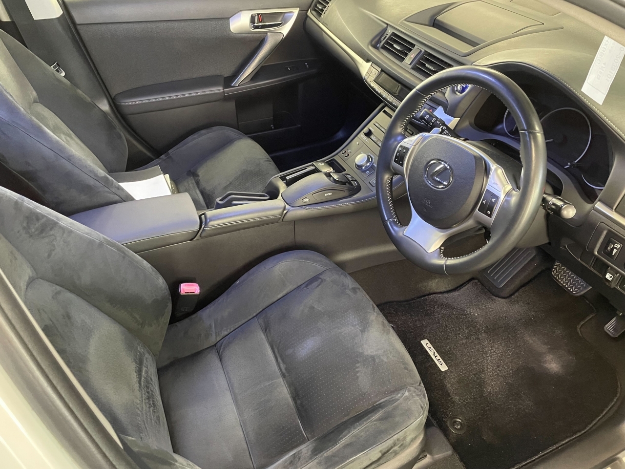 LEXUS CT200H