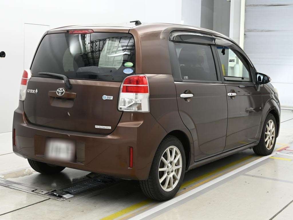 TOYOTA SPADE