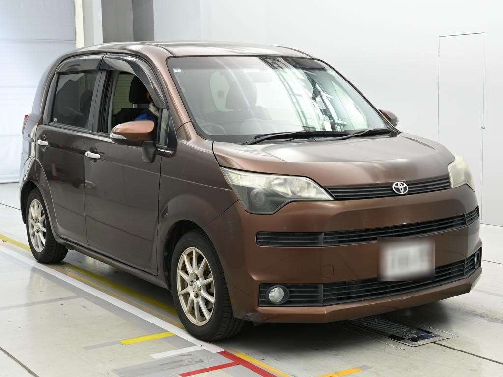 TOYOTA SPADE