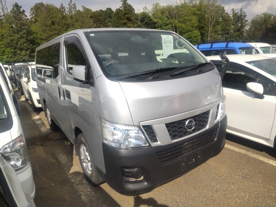 NISSAN NV350 CARAVAN