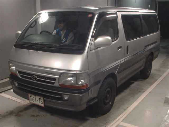 TOYOTA REGIUS ACE