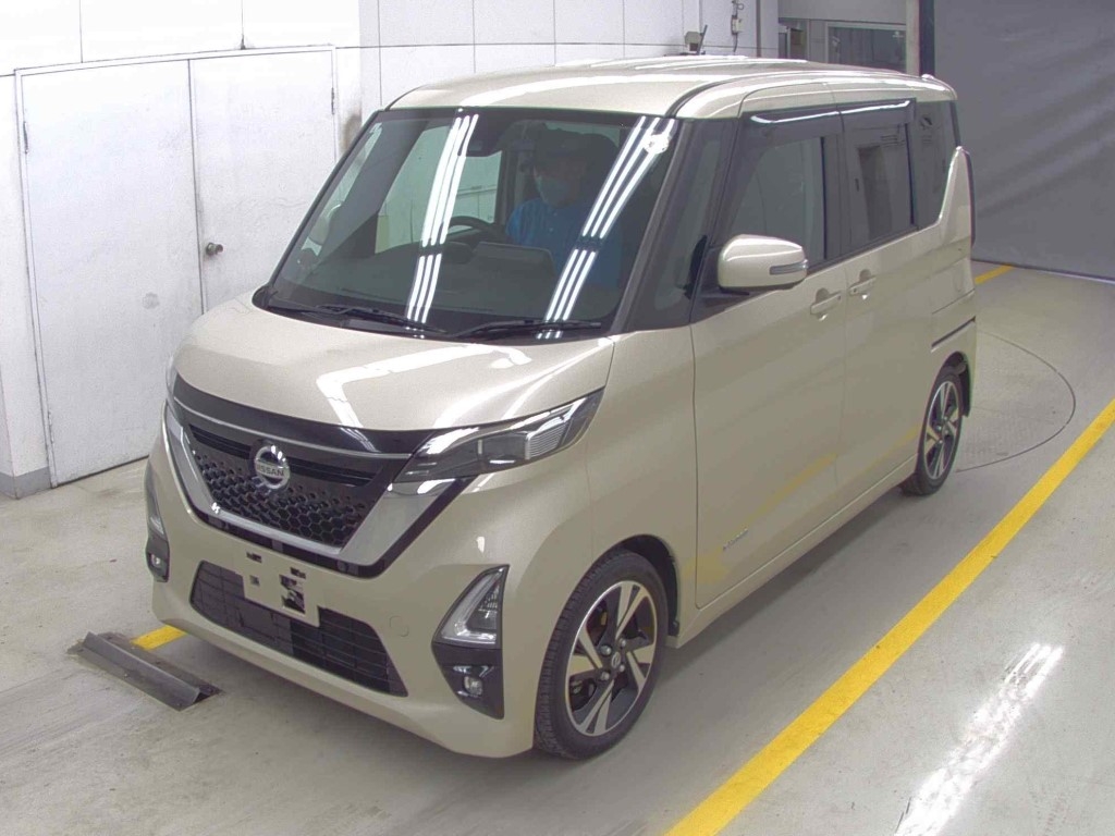 NISSAN ROOX