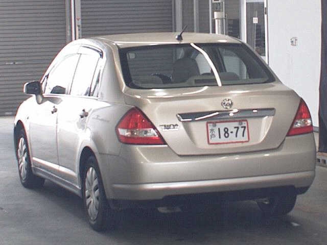 NISSAN TIIDA LATIO