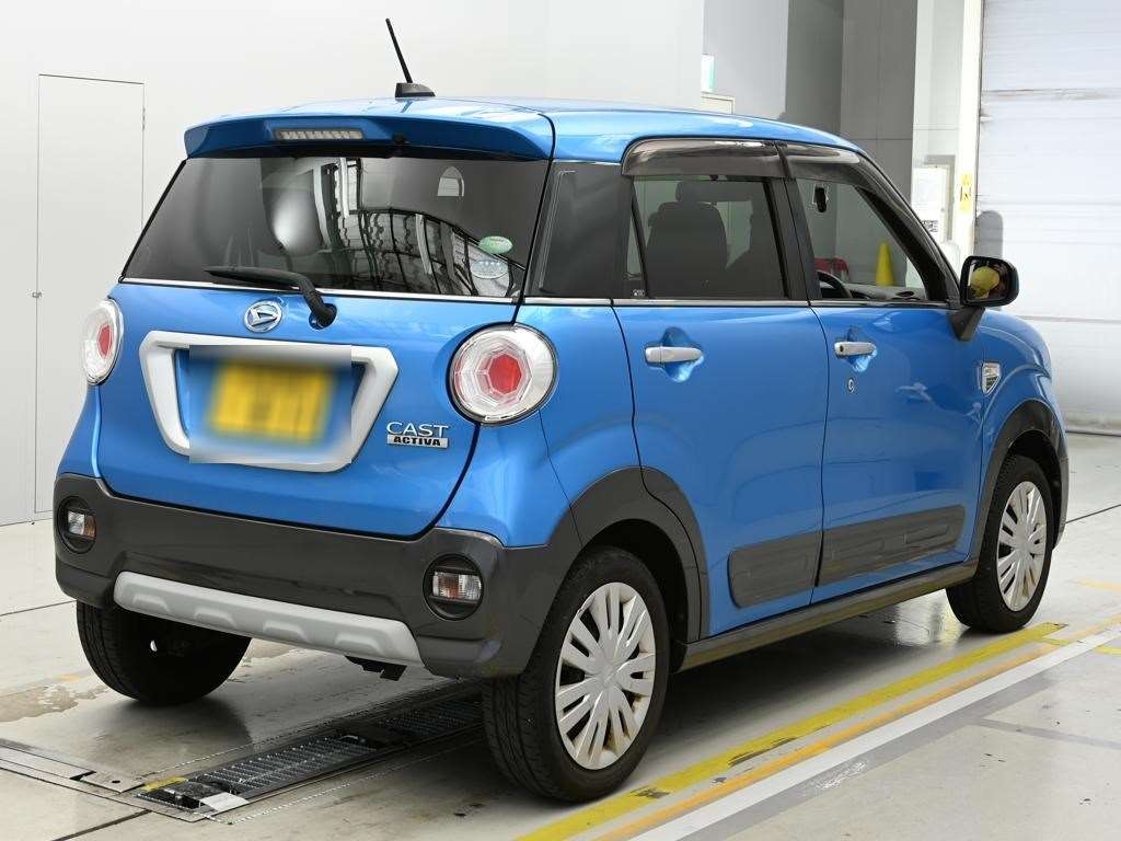 DAIHATSU CAST