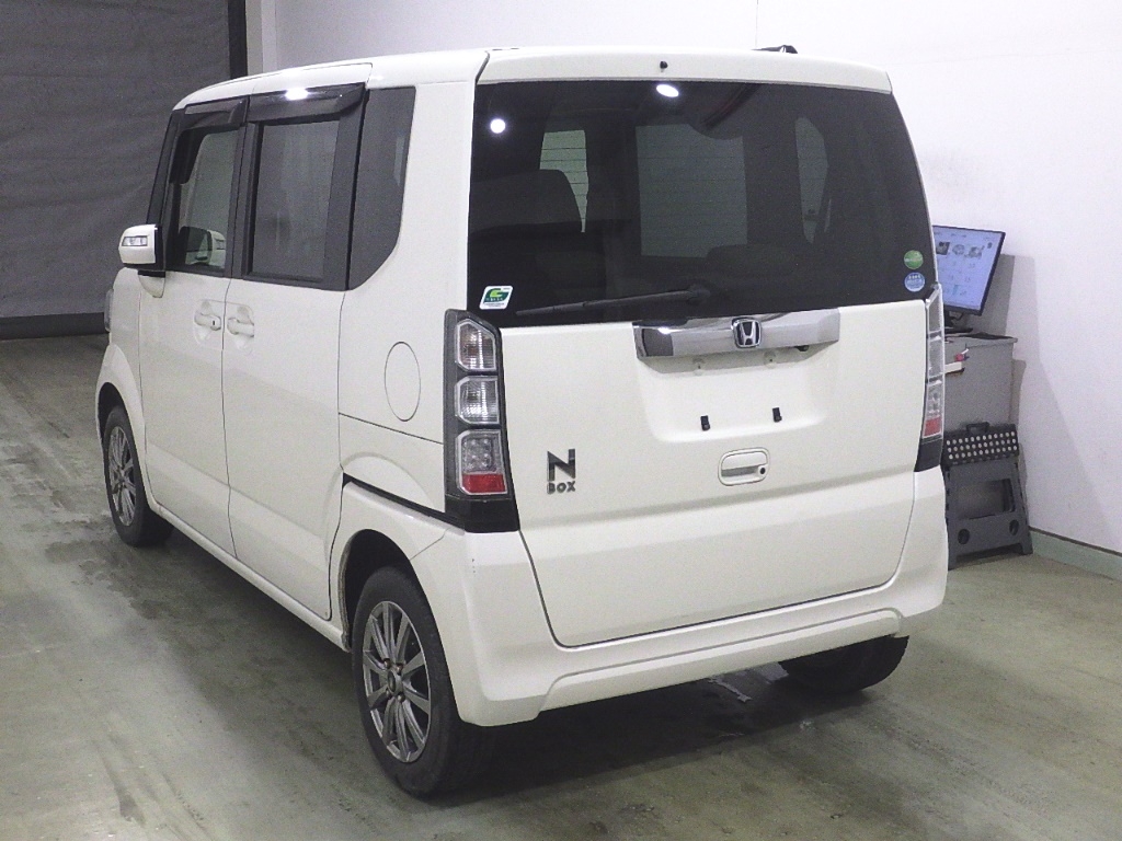 HONDA N-BOX