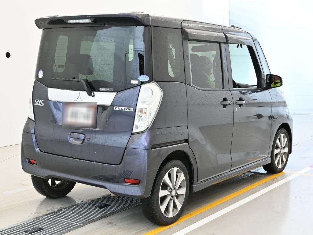 MITSUBISHI EK SPACE