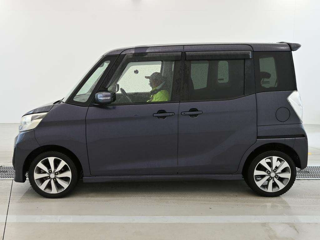 MITSUBISHI EK SPACE