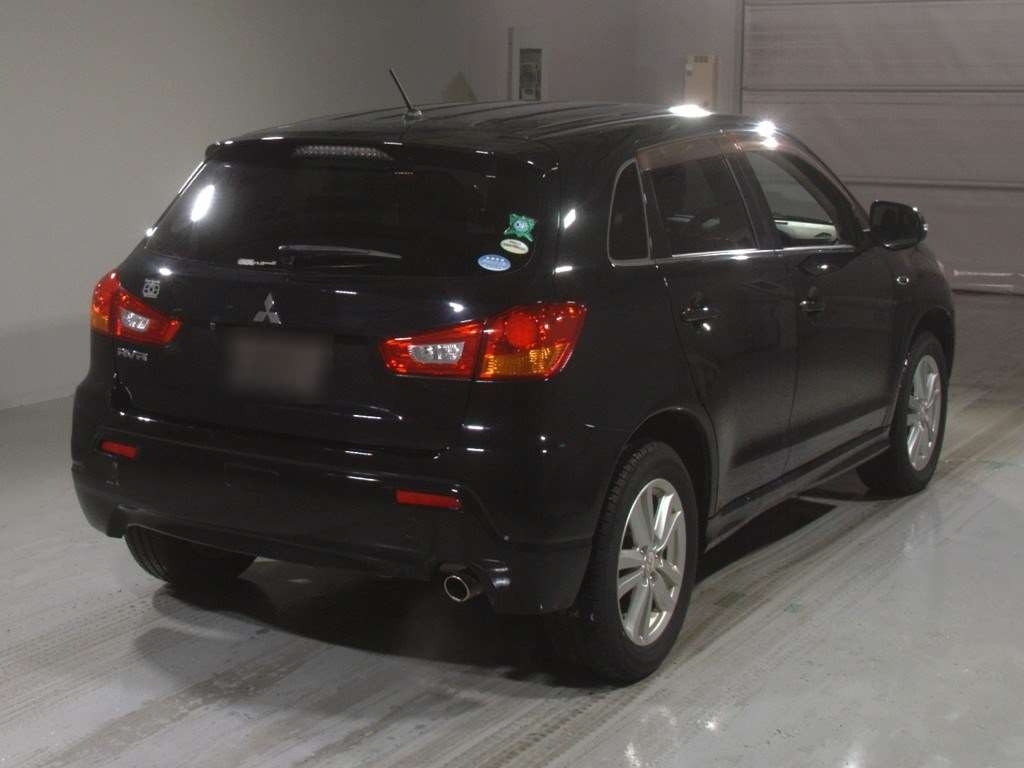 MITSUBISHI RVR