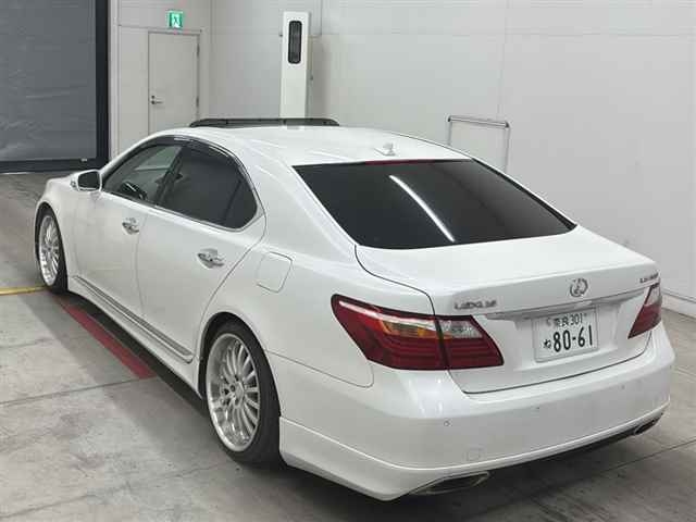 LEXUS LS460