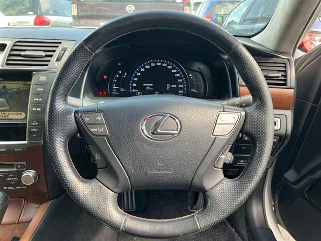 LEXUS LS460
