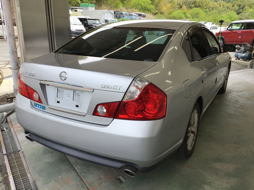 NISSAN FUGA