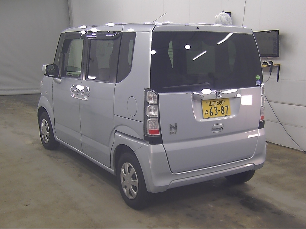 HONDA N-BOX