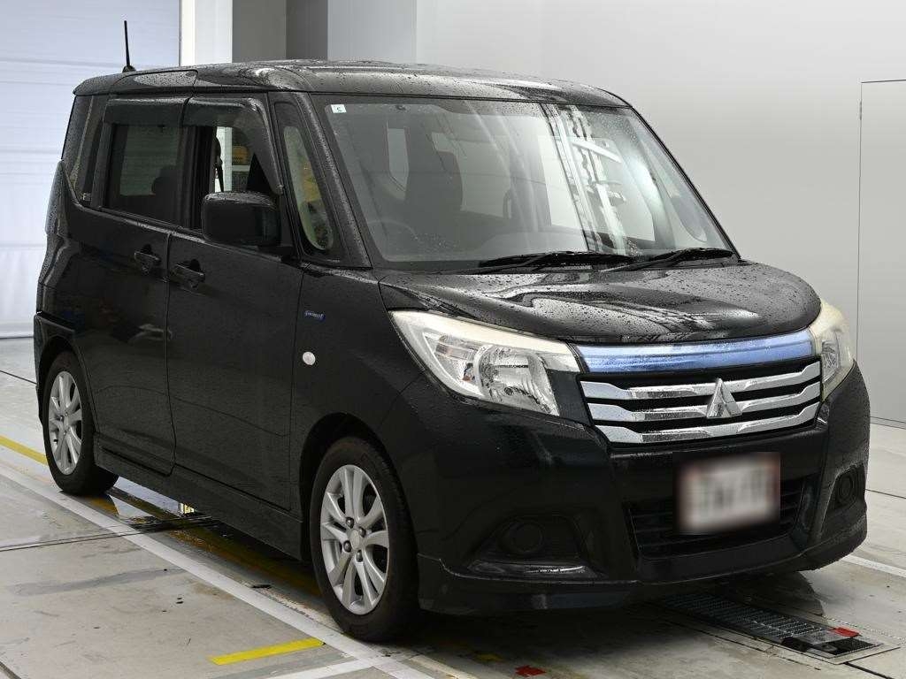 MITSUBISHI DELICA D:2