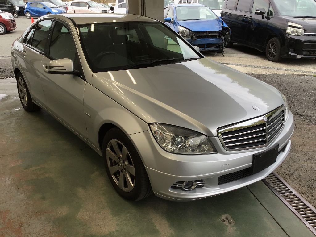 MERCEDES-BENZ C-CLASS