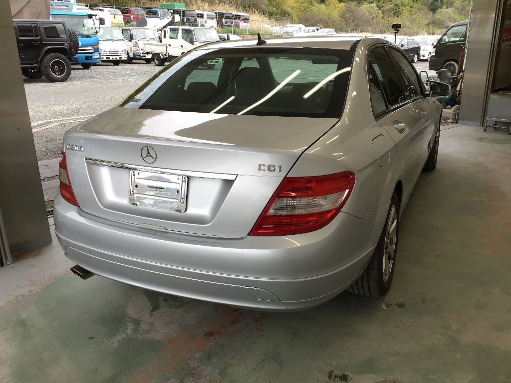 MERCEDES-BENZ C-CLASS