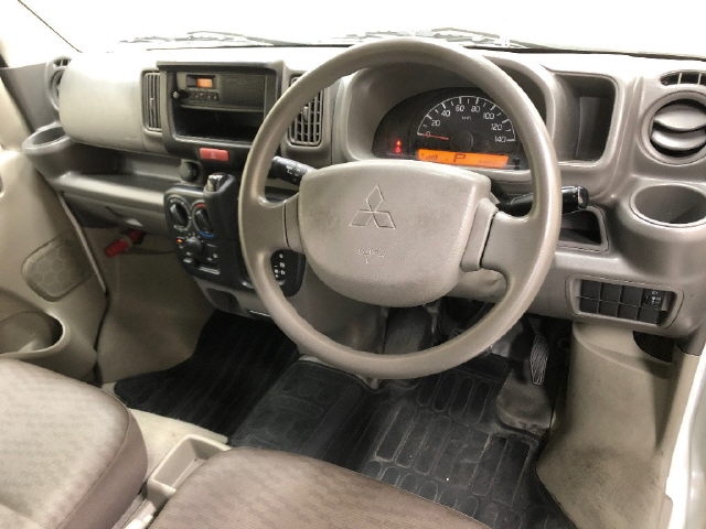 MITSUBISHI MINICAB
