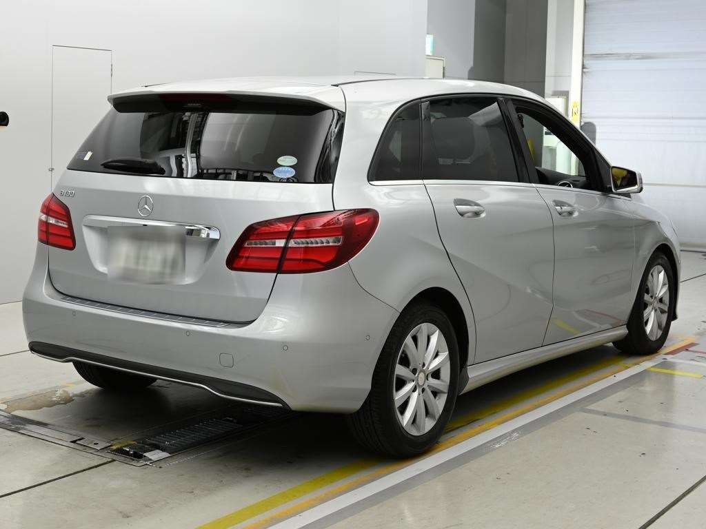 MERCEDES-BENZ B-CLASS