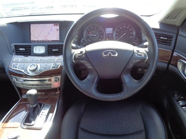 NISSAN FUGA