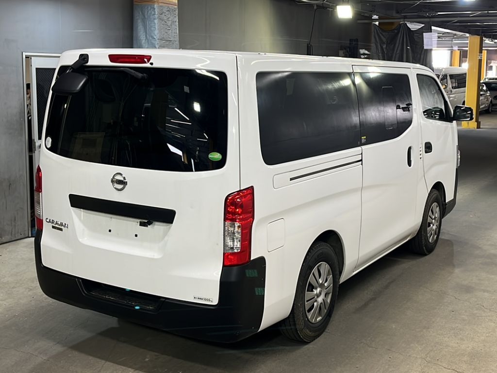 NISSAN NV350 CARAVAN