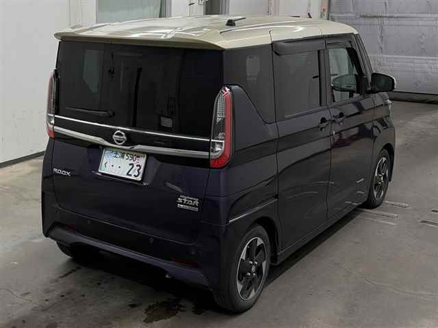 NISSAN ROOX