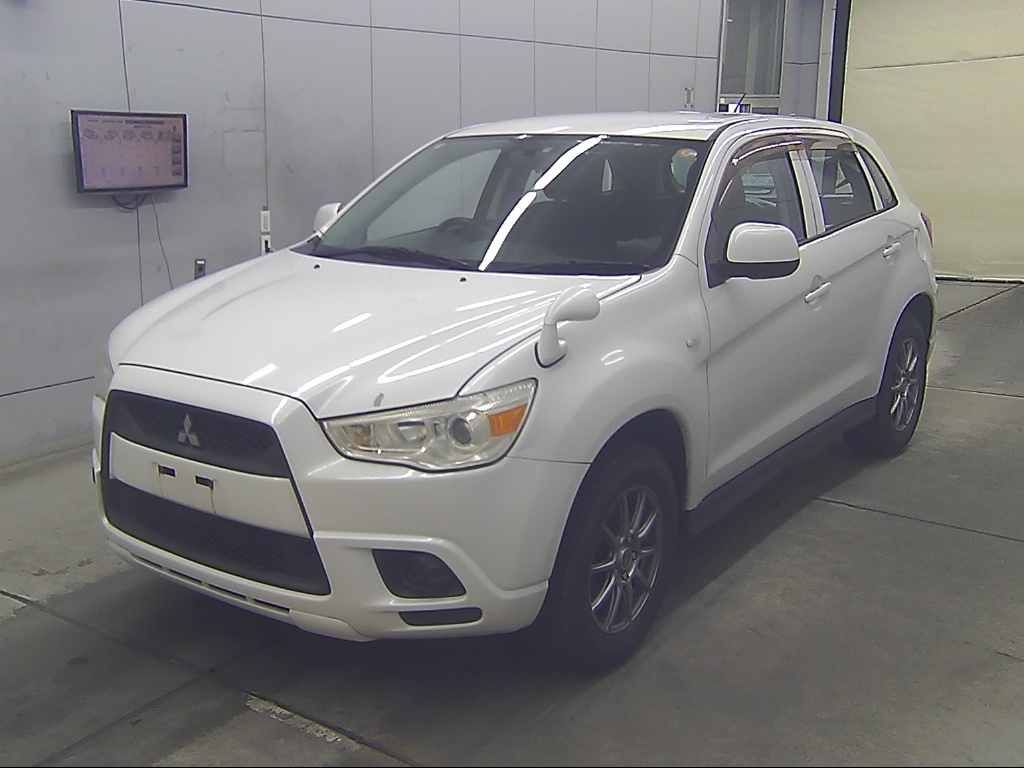 MITSUBISHI RVR